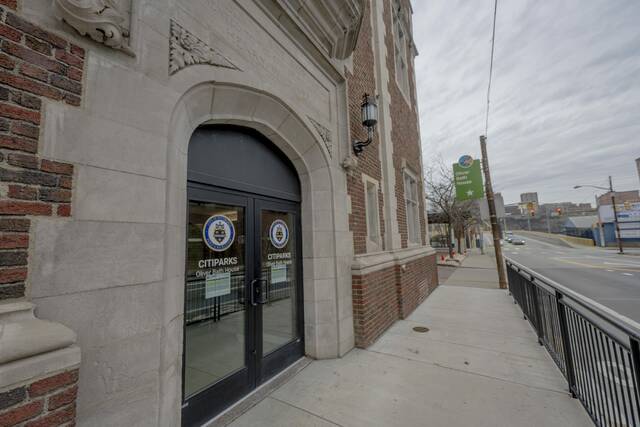 Slide 
													
													3