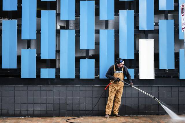 Efforts to clean, beautify Pittsburgh ramp up before 2026 NFL Draft