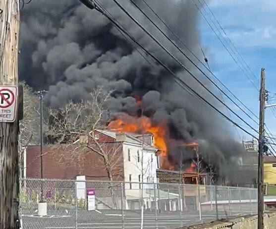 Fire in Bloomfield rowhouse spreads to 4 other buildings on block
