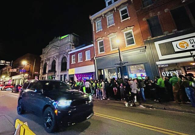 Fat Head’s Saloon on South Side closing after 34 years