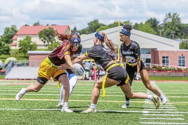 Western Pa. players selected to represent Steelers at Big 33 girls flag football tournament