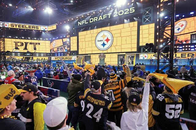 Big crowds, mixed profits: NFL Draft may not deliver windfall for every business