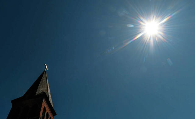 Ross Douthat: Is there a religious revival in America?