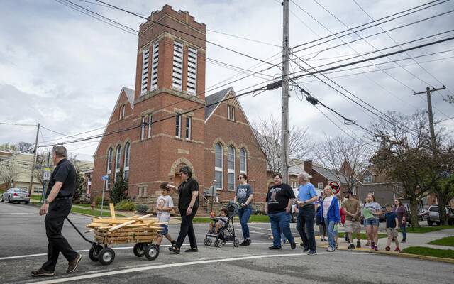 First United Methodist Church of Leechburg observes Good Friday with its annual outdoor service