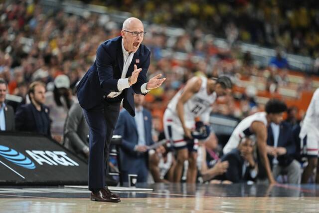 UConn men must overcome Michigan’s dominance in final to establish dynasty