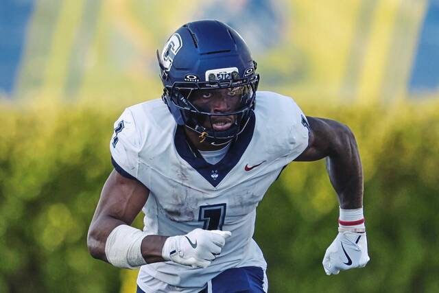 Record-setting UConn receiver among 3 NFL Draft prospects visiting with Steelers
