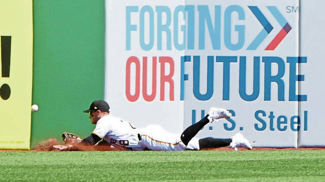 Bullpen lets up 8 runs, as Pirates drop series finale to Padres