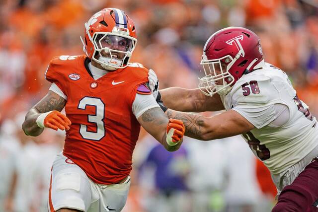 Edge rusher emerges as possible 1st-round option for Steelers in latest mock drafts