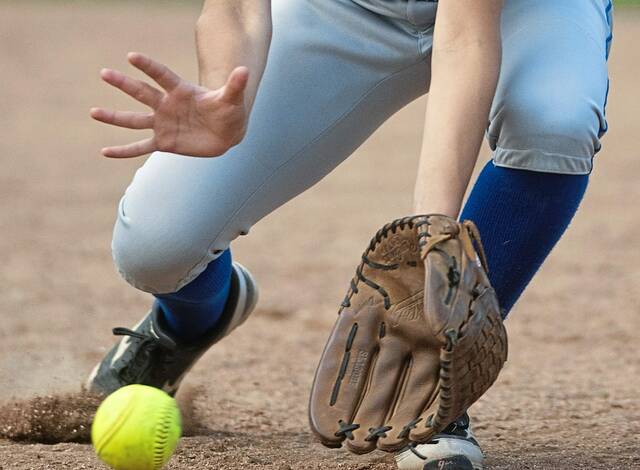 High school roundup or April 10, 2026: North Allegheny softball rallies for walk-off win