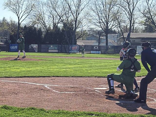 South Fayette jumps on Upper St. Clair in statement victory to open section series