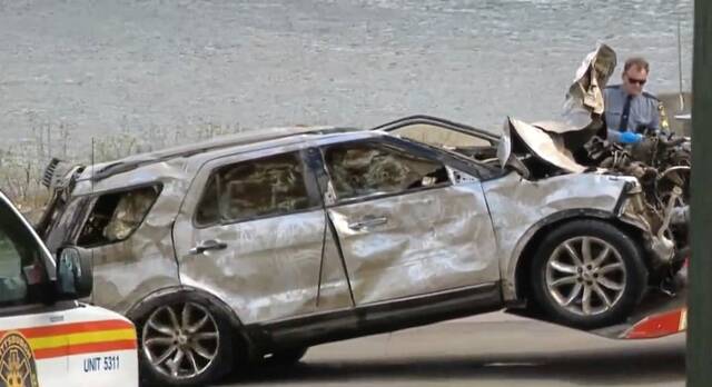 Crews pull car from Mon after fatal January plunge from Parkway East