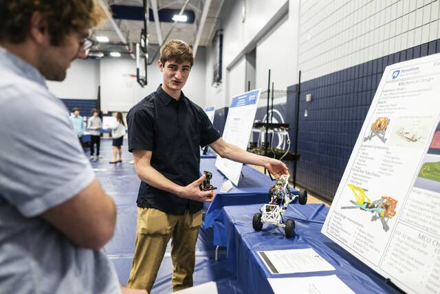 Research Expo at Penn State New Ken shows students resilient as ever