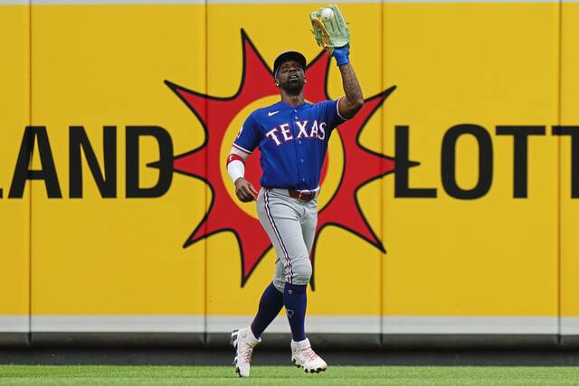 Joe Starkey’s Mailbag: Should the Pirates have kept Andrew McCutchen?