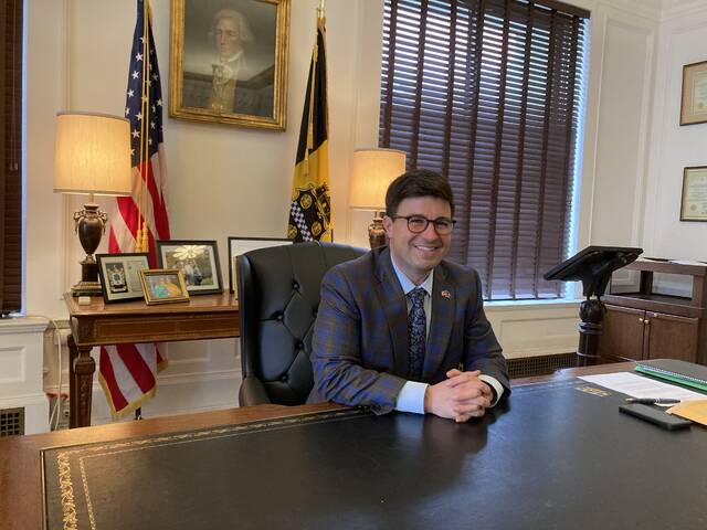 O’Connor’s 1st 100 days as Pittsburgh mayor marked by crises, curves, coups