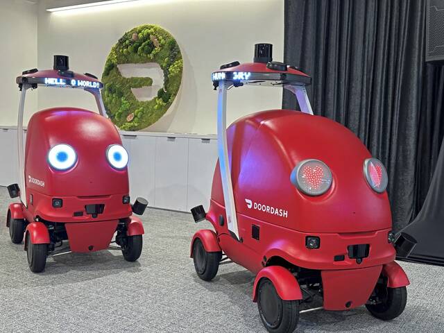 Mary McNamara: Am I the only one who hates delivery robots?