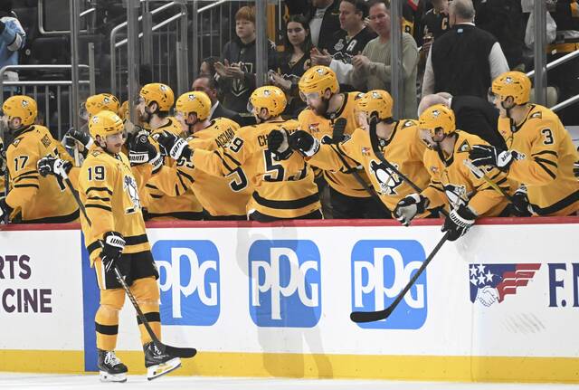 Penguins forwards Connor Dewar, Blake Lizotte likely to ‘go’ against Flyers<span class="headline-video">Video <i class="fa-solid fa-circle-play"></i></span>