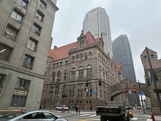 Voters to decide on placing term limits on Allegheny County officials