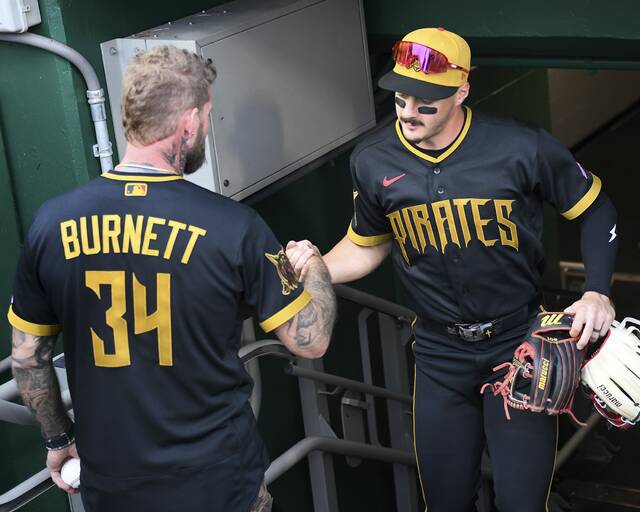 City Connect: A.J. Burnett returns to Pittsburgh as Pirates unveil new jerseys