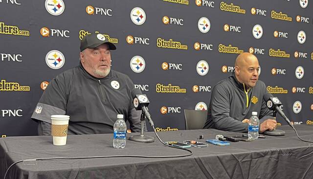 Steelers in ‘great communication’ with Aaron Rodgers – but still eager to add QB in draft