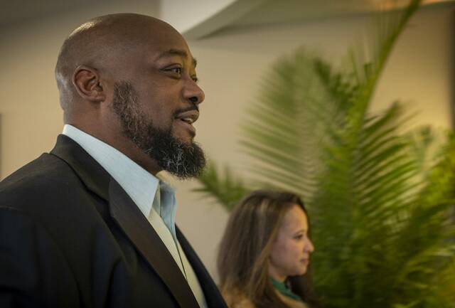 Report: Former Steelers coach Mike Tomlin to join NBC as studio analyst on ‘Football Night in America’