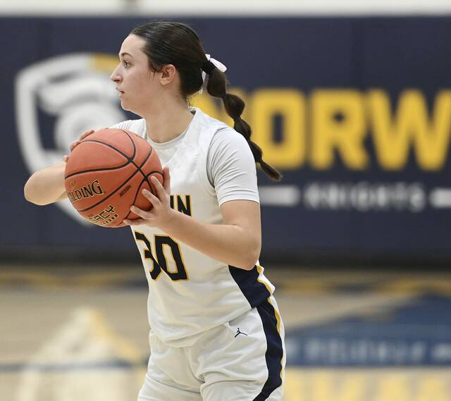 Norwin notebook: Former Knights volleyball standout honored at Saint Vincent