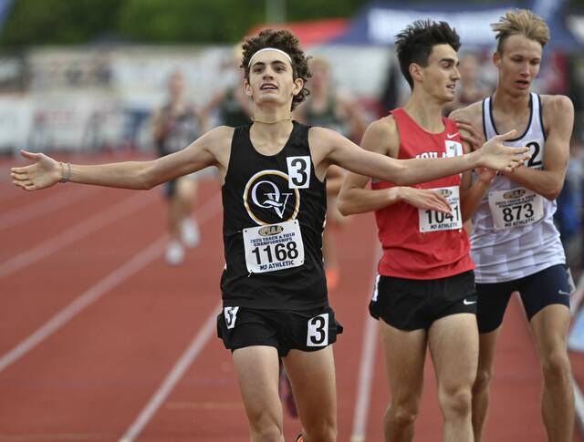 Jonah Montagnese leads Quaker Valley with record-breaking showing at Butler Invitational