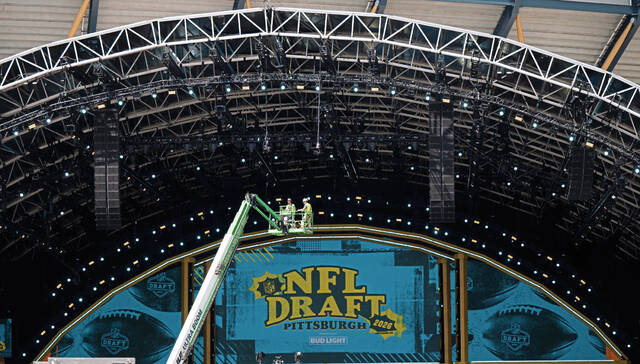 Pittsburgh transforms as NFL Draft festivities begin ahead of expected influx of fans<span class="headline-video">Video <i class="fa-solid fa-circle-play"></i></span>