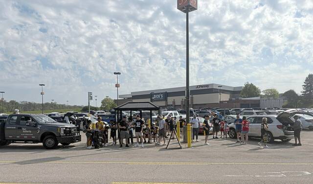 Slide 
													
													6