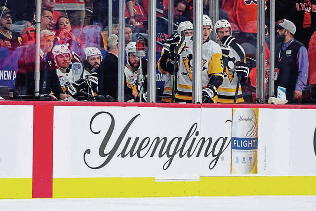 Penguins notebook: Players, coach Dan Muse question officials after Game 3 loss to Flyers<span class="headline-video">Video <i class="fa-solid fa-circle-play"></i></span>