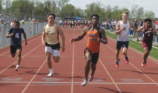 4 records fall at WCCA track and field championship