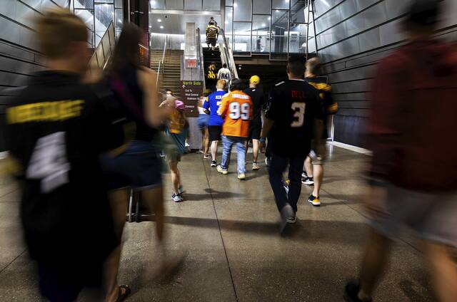 All Aboard: NFL Draft draws thousands onto Pittsburgh’s T