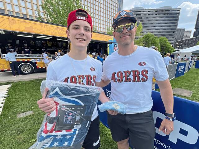 9514594_web1_ptr-draftdollars-042526-6