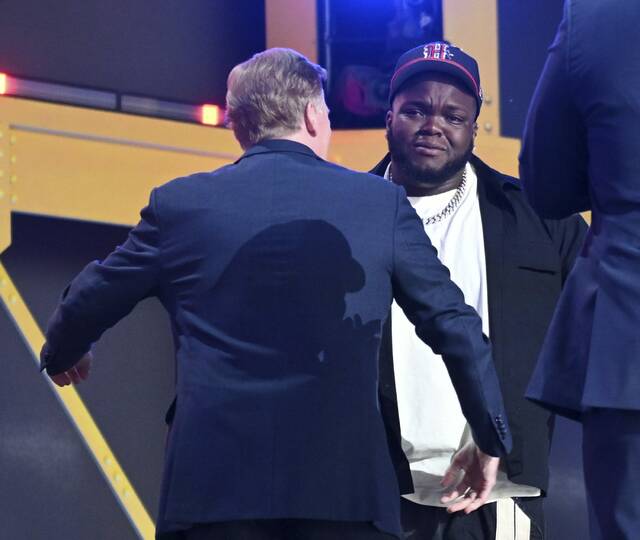 Kayden McDonald’s wait ends, as Texans take DL early in 2nd round in emotional moment<span class="headline-video">Video <i class="fa-solid fa-circle-play"></i></span>