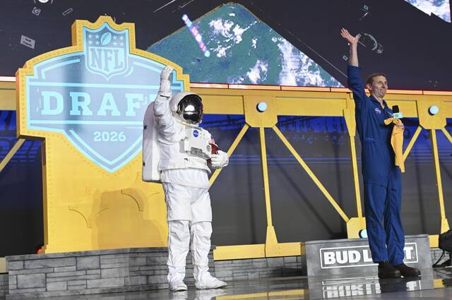 Pittsburgh area native and astronaut makes NFL Draft appearance