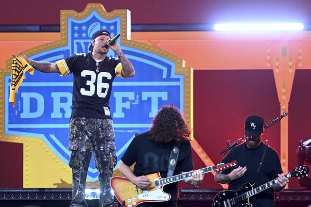 Review: Kane Brown turns the closing of the NFL Draft into a triumphant party