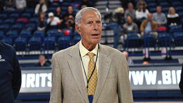 Longtime Duquesne men’s basketball play-by-play man Ray Goss dies at 89