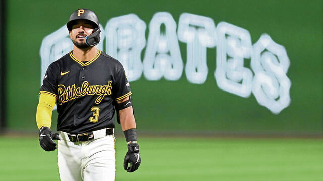 Nick Gonzales robbed of home run as Cardinals hold off Pirates to clinch series win<span class="headline-video">Video <i class="fa-solid fa-circle-play"></i></span>