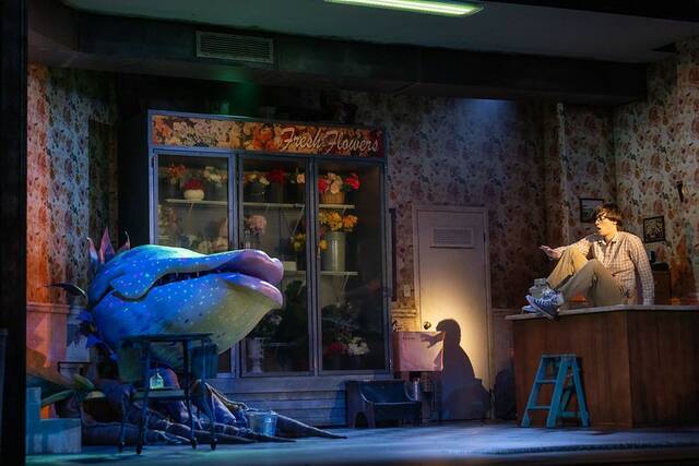 Review: Pittsburgh Playhouse’s ‘Little Shop of Horrors’ is a feast of bops and bloodthirsty B-movie botanicals
