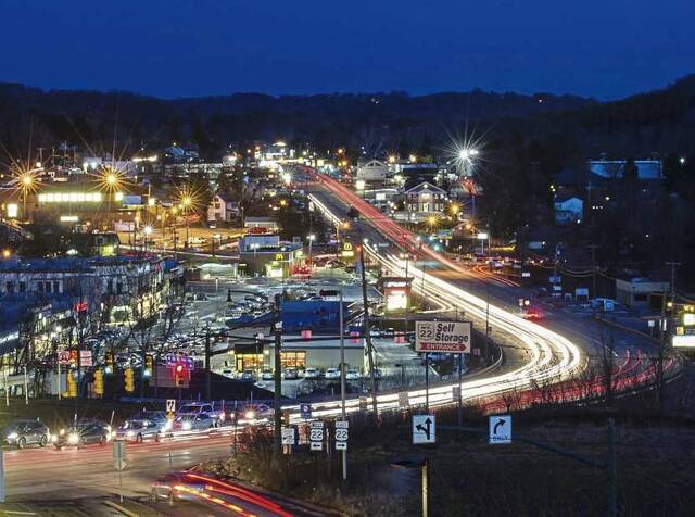 Peoples Natural Gas pipeline project begins on Route 22 in Monroeville