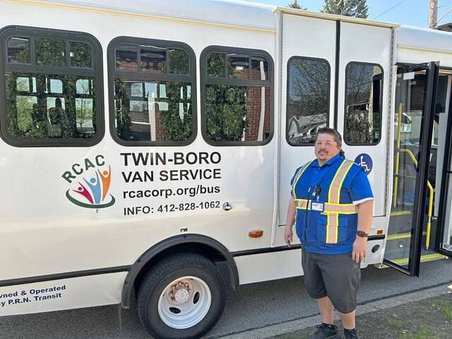Oakmont’s RCAC unveils new door-to-door van service for senior mobility