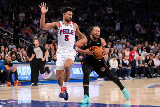 Jalen Brunson helps Knicks grab closer-than-normal win vs. 76ers