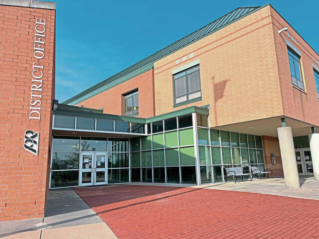 Pine-Richland proposed budget plan hikes taxes 5.29%, includes cuts to programs