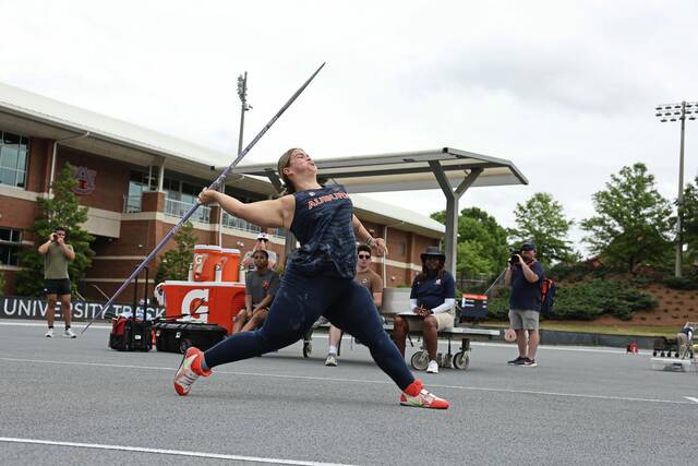 Derry grad Mazzoni makes competitors take notice quickly in freshman season with Auburn track and field team