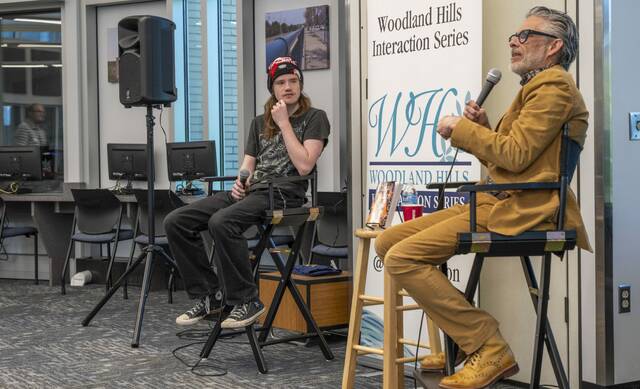 Pulitzer Prize-winning author Michael Chabon  reveals his secrets to Woodland Hills students