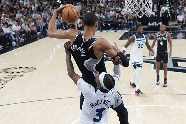 Victor Wembanyama returns with huge performance, Spurs take series lead