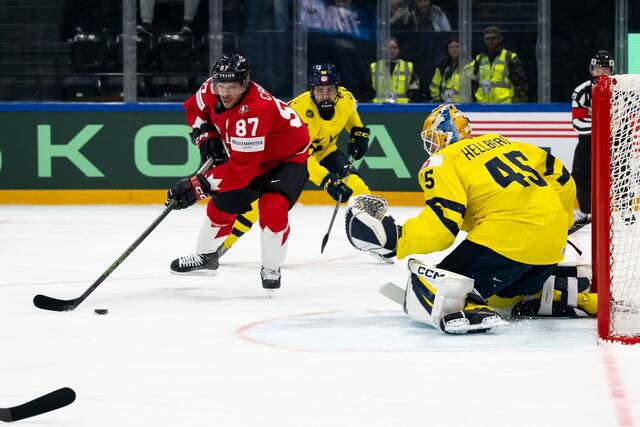 Canada, Sidney Crosby beat Sweden to open IIHF World Championship<span class="headline-video">Video <i class="fa-solid fa-circle-play"></i></span>