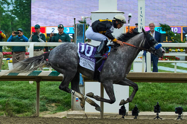 Napoleon Solo holds off Iron Honor to win Preakness at Laurel Park