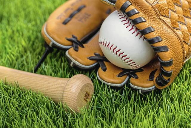 Ellwood City uses 3-run rally in 7th inning to get past Burrell in Class 3A baseball quarters