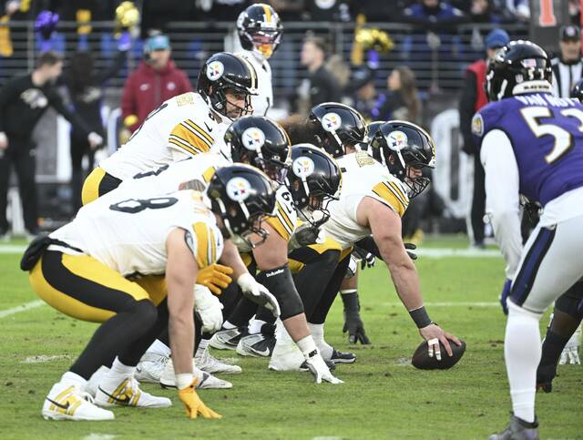 Tim Benz: Teaching the Steelers’ O-line versatility is 1 thing. Messing with a good thing is another<span class="headline-video">Video <i class="fa-solid fa-circle-play"></i></span>