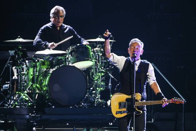 Bruce Springsteen and the E Street Band bring tour to PPG Paints arena